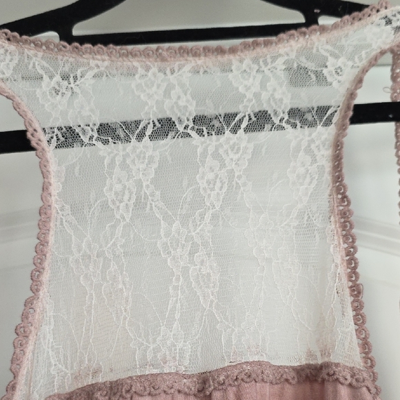 NWOT POL Large Blush/Dusty Rose Lace Detail Top/Vest - Picture 4 of 8